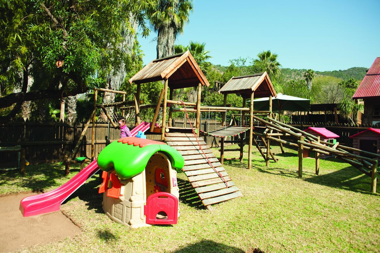 Bush Bungalows At Sun City Resort روستنبرج المظهر الخارجي الصورة