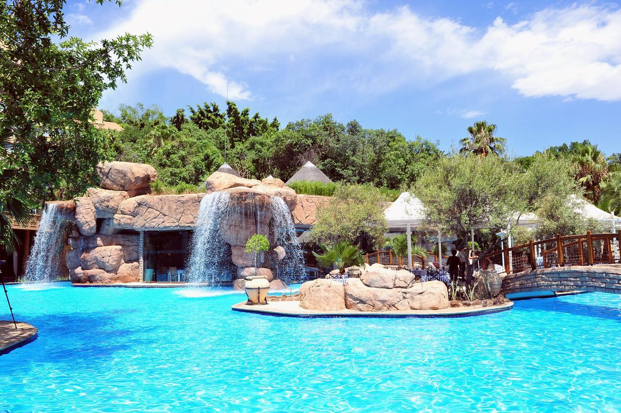 Bush Bungalows At Sun City Resort روستنبرج المظهر الخارجي الصورة